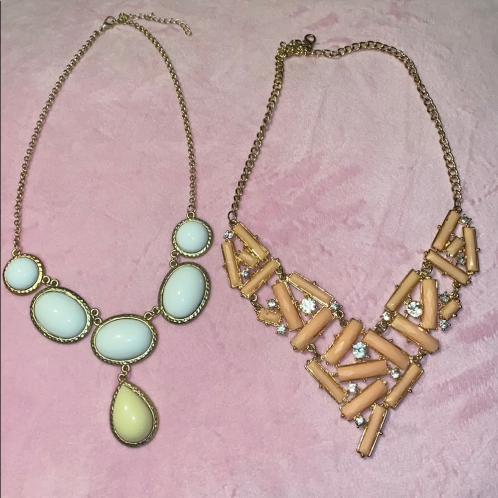 Statement necklaces 📿